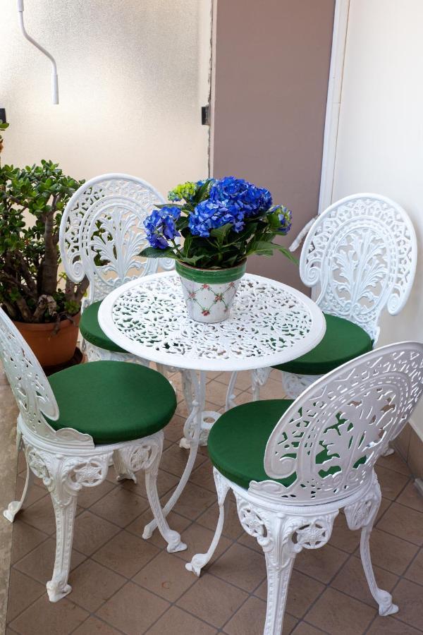 Angel Luxury Suite Sorrento Exterior photo